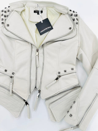 Giacca ecopelle con borchie su spalle